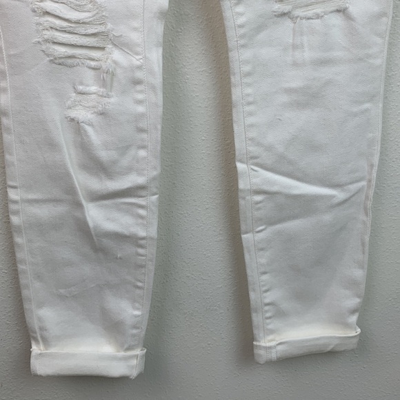 NEW Refuge distressed destroyed white stretch denim jeans, mid rise skinny pants - Picture 6 of 10